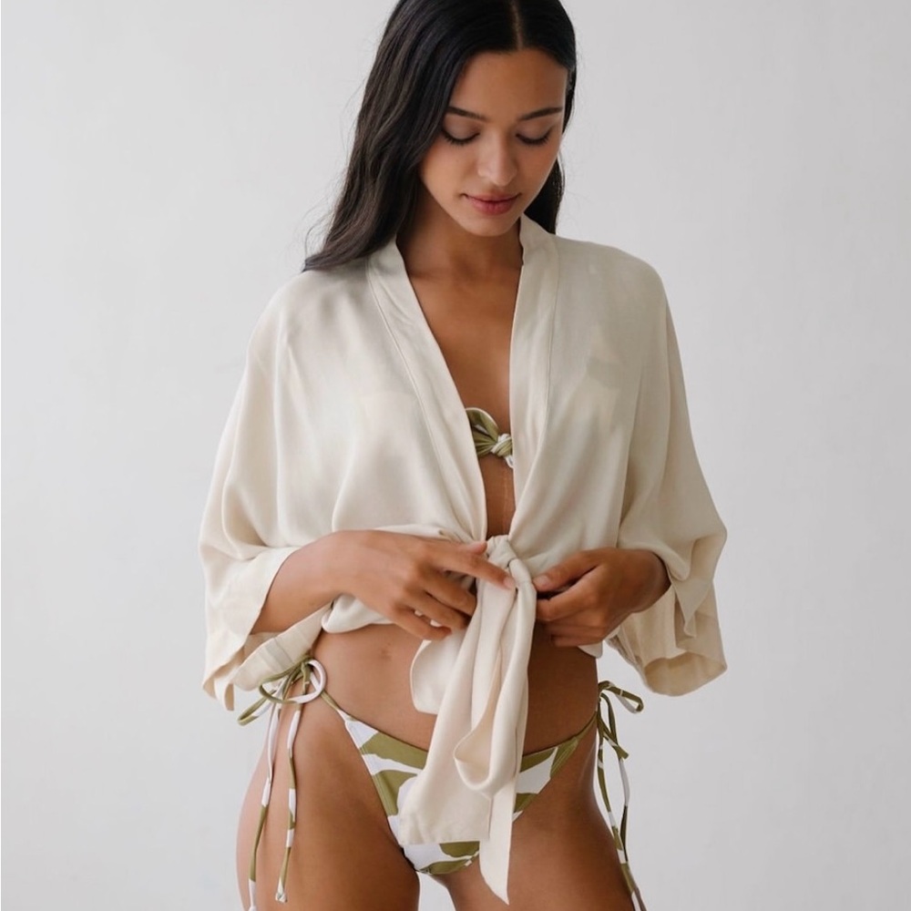 2025 Gillia Nora Top in Champagne 🥂